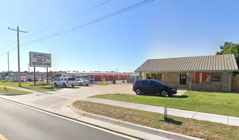 Self-Storage at U-Haul in Yukon, OK