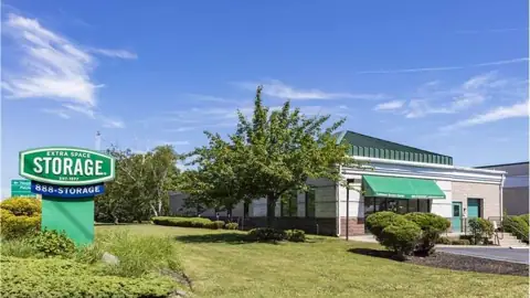 Extra Space Storage in Islandia, NY