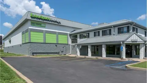 Extra Space Storage in St. Louis, MO