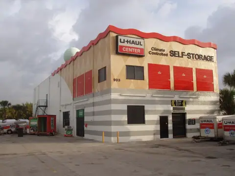 Self-Storage at U-Haul in Pompano Beach, FL