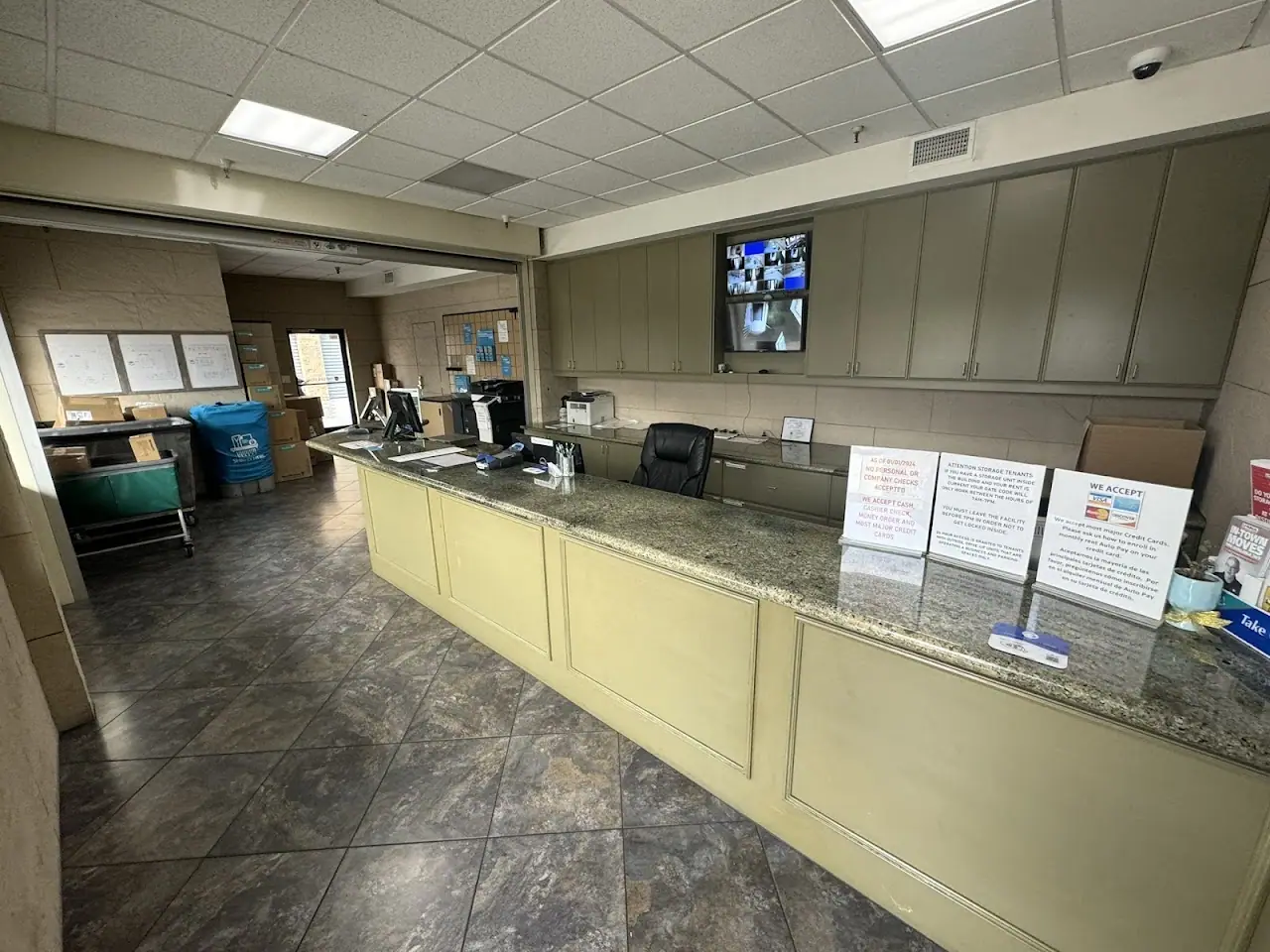 Handy Self Storage, RV storage in Montebello
