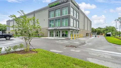 Extra Space Storage in Fort Pierce, FL