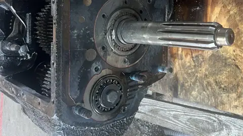 Mid States Truck and Trailer Repair in Hazelwood, MO