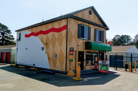 U-Haul Moving & Storage at Holland Rd in Suffolk, VA