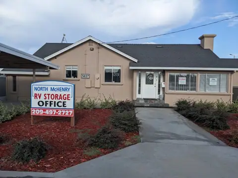 North Mchenry RV Storage in Modesto, CA