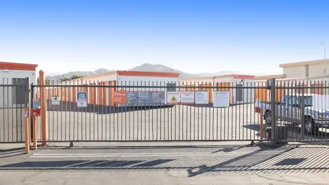 Public Storage in Sun Valley, CA