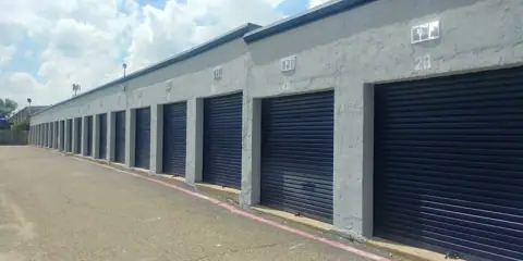 Interskate Self Storage in Lewisville, TX
