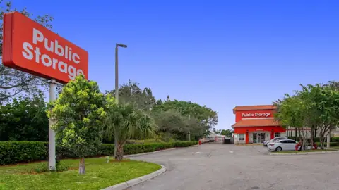 Public Storage in West Palm Beach, FL
