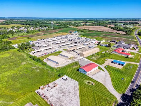 RecNation RV & Boat Storage in Trimble, MO