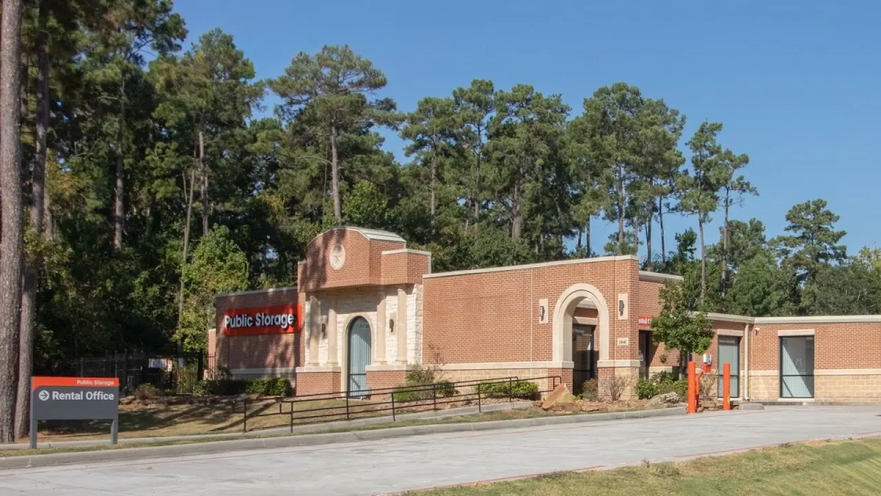 Public Storage, RV storage in Conroe