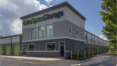 Extra Space Storage in Toms River, NJ