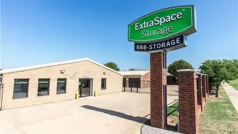 Extra Space Storage in Norman, OK