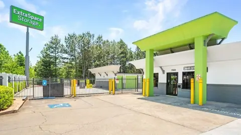 Extra Space Storage in Cumming, GA