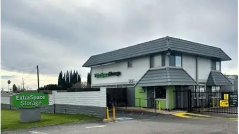 Extra Space Storage in Upland, CA