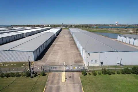 League City Boat and RV Storage in Dickinson, TX