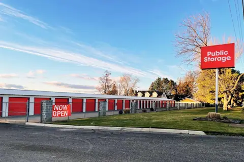 Public Storage photo 2