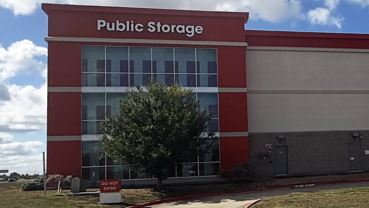 Public Storage, RV storage in Spring