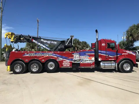All Hooked Up Towing in Stuart, FL