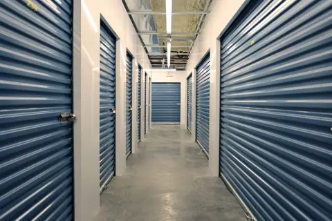 Discount Storage photo 2
