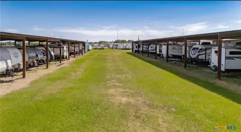 J.O. Storage in Victoria, TX