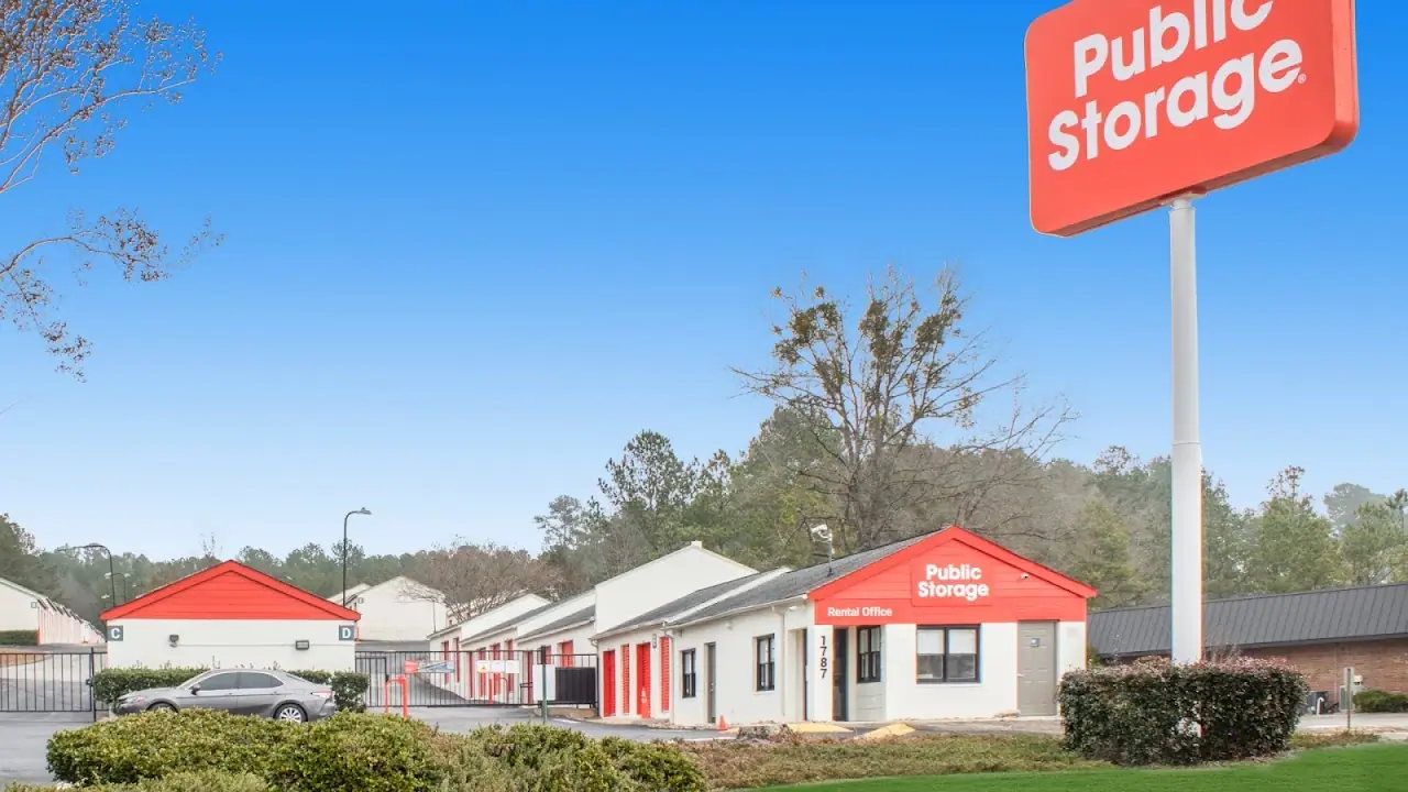 Public Storage, RV storage in Rockingham