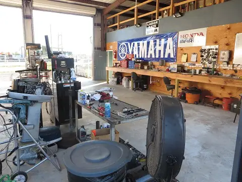 Colonial Marine Outboard Repair, Boat & RV Storage in Daphne, AL