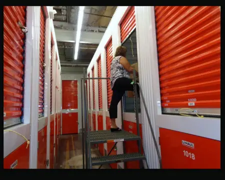 Self-Storage at U-Haul in Chicago, IL