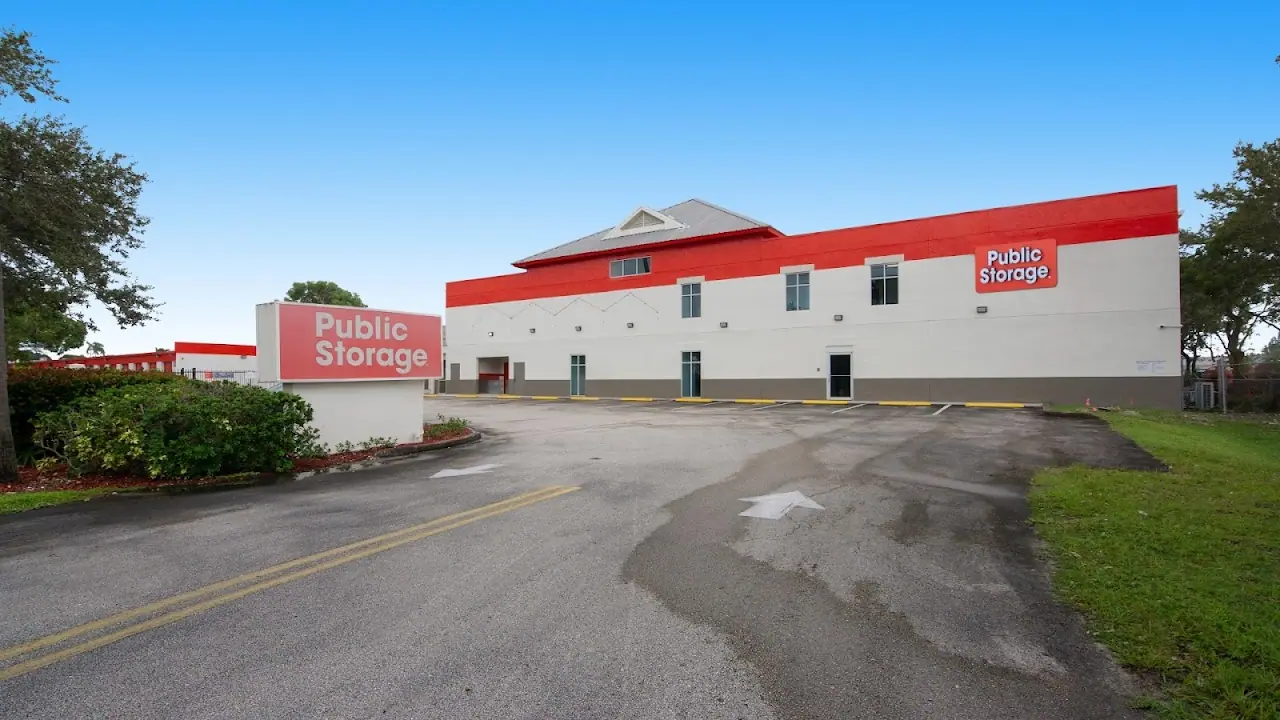 Public Storage, RV storage in Deerfield Beach