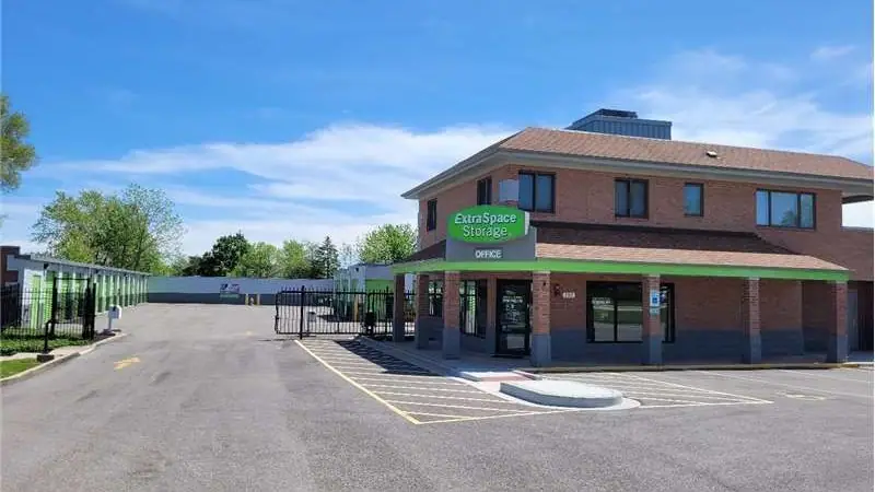 Extra Space Storage, RV storage in Vernon Hills