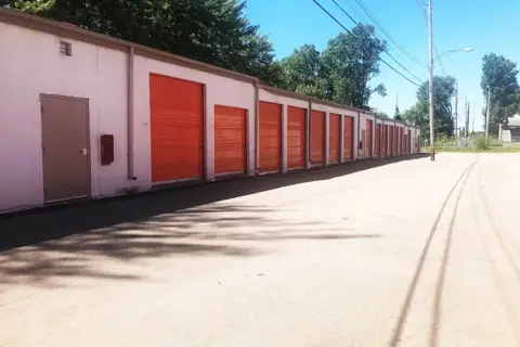 Public Storage photo 2