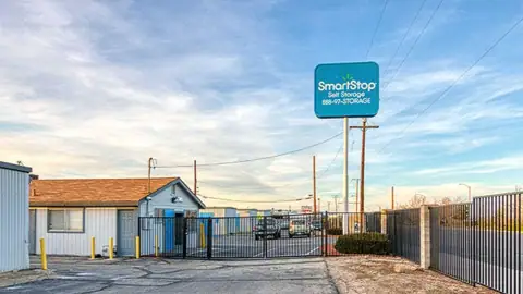 SmartStop Self Storage in Lancaster, CA