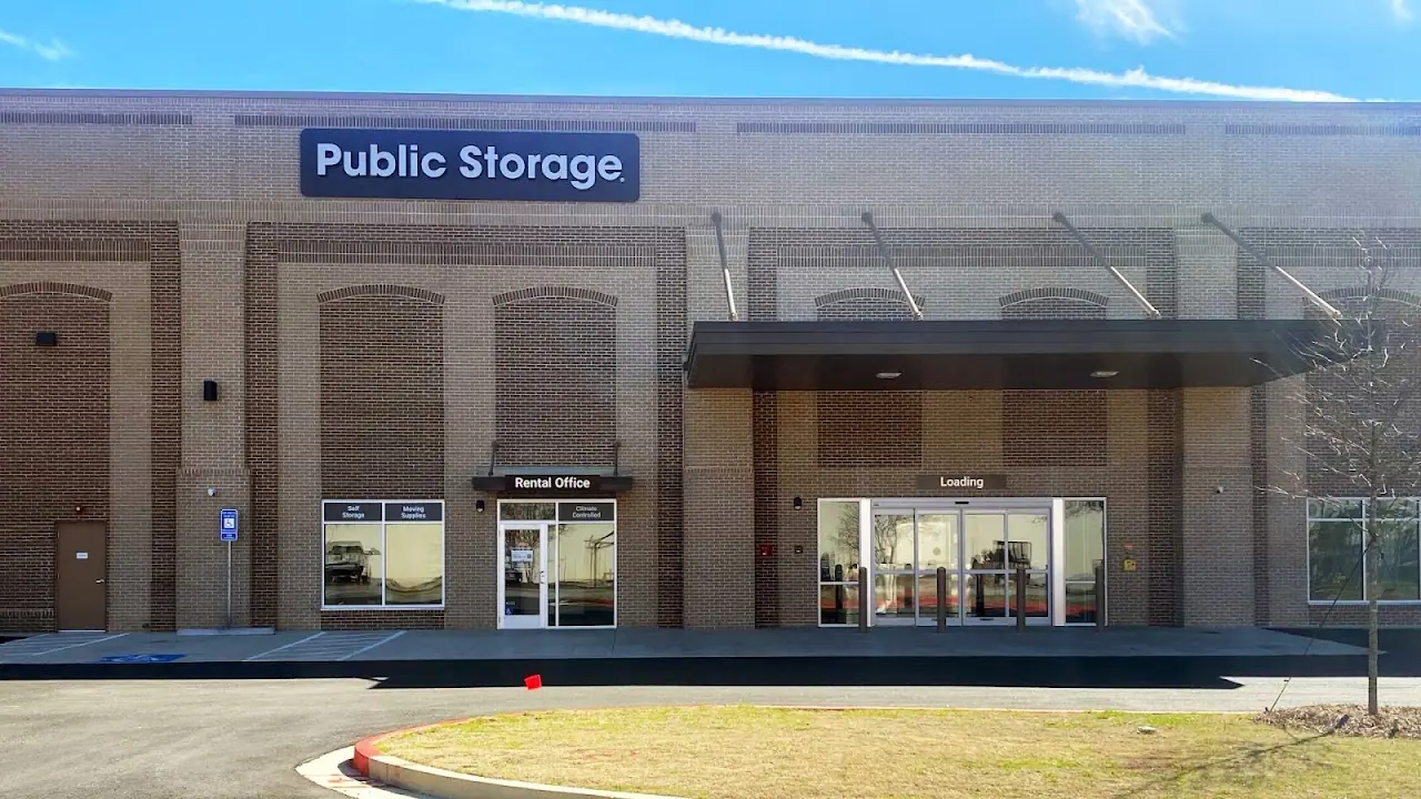 Public Storage, RV storage in Hampton