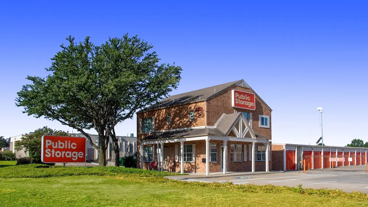Public Storage, RV storage in Carrollton