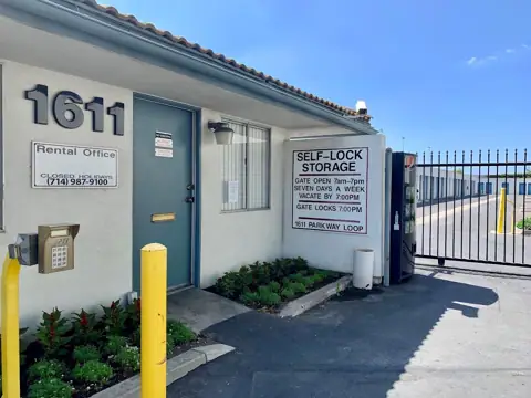 Self-Lock Storage & RV in Tustin, CA