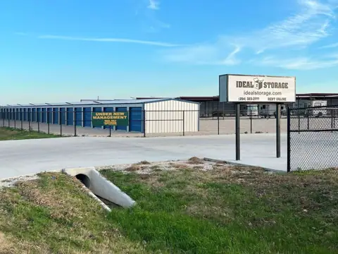 Ideal Self Storage - Hillsboro in Hillsboro, TX