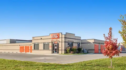 Public Storage in Chesterfield, MI
