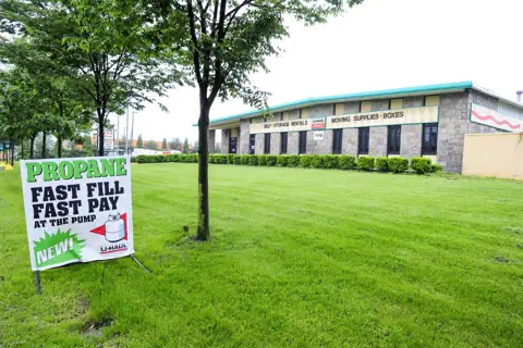 Self-Storage at U-Haul in Holbrook, NY