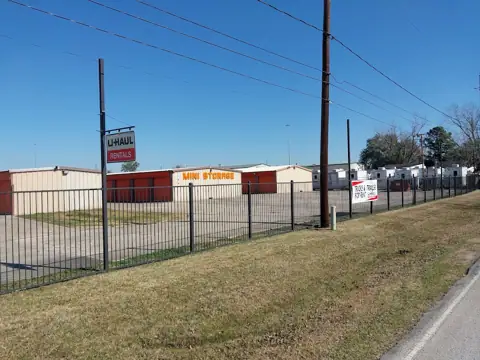 Pack-It-Up Self Storage in Tomball, TX