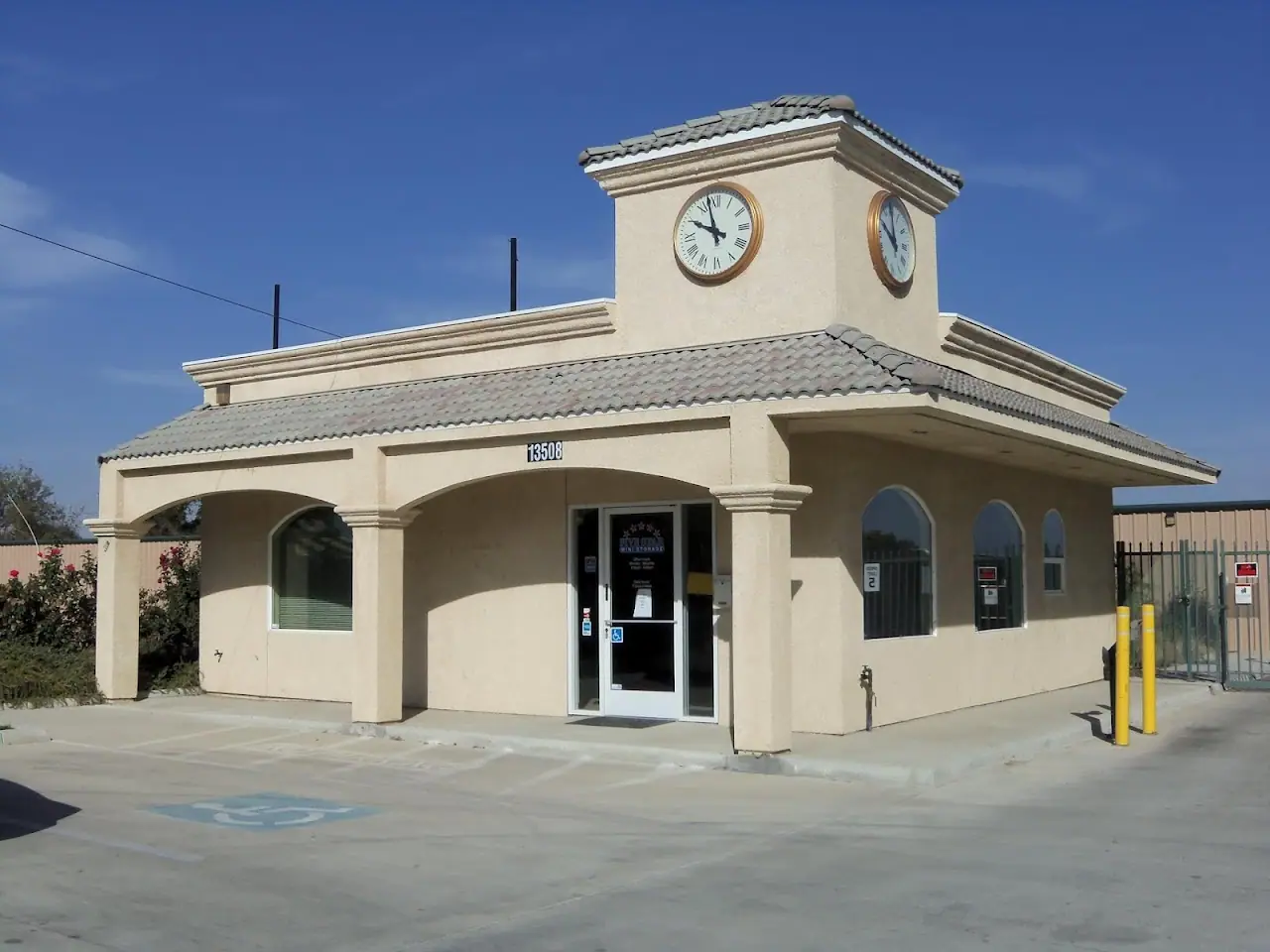 Five Star Mini Storage, RV storage in Hanford