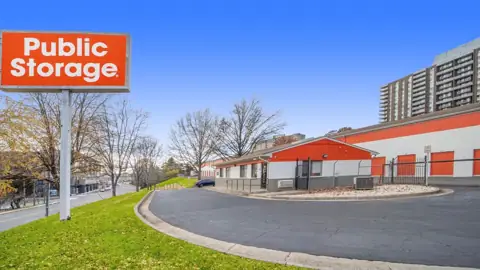 Public Storage in Alexandria, VA
