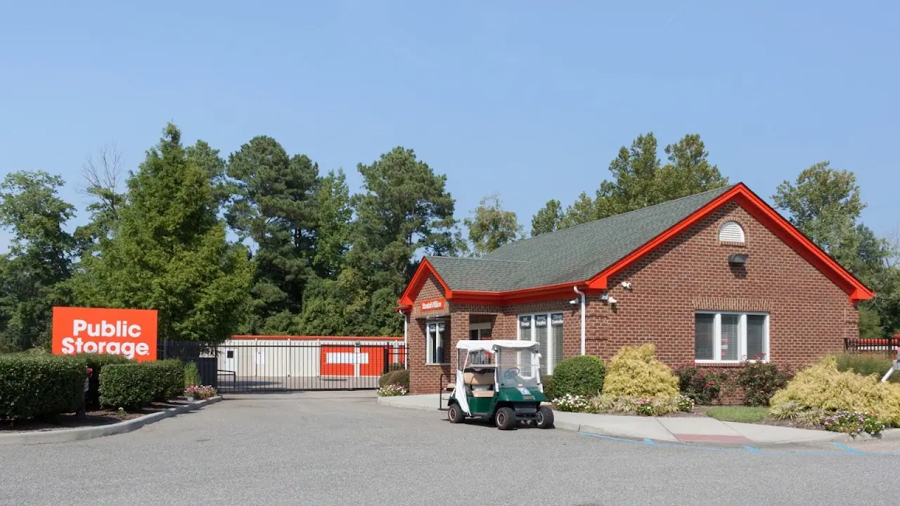 Public Storage, RV storage in Hampton