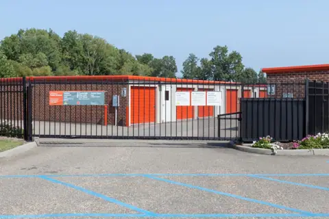 Public Storage photo 3