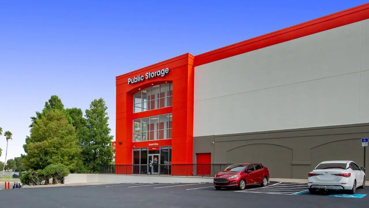 Public Storage, RV storage in Largo
