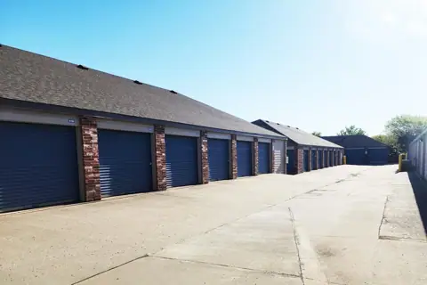 Public Storage photo 2