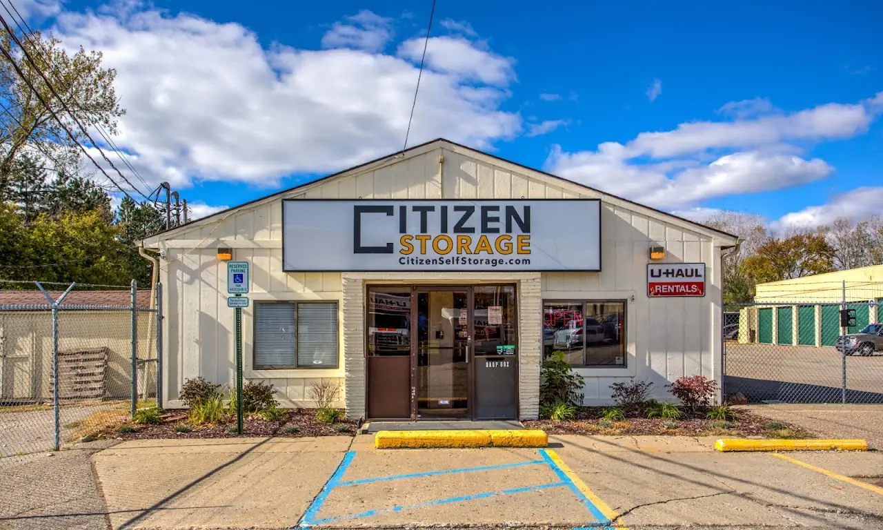 Citizen Storage, RV storage in Fenton