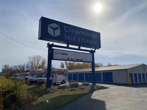 ClearHome Self Storage in Green Bay, WI