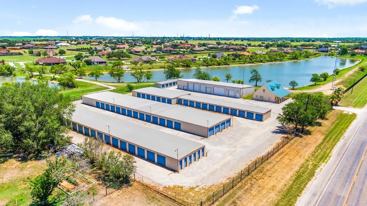 Riverway Storage, RV storage in Lytle