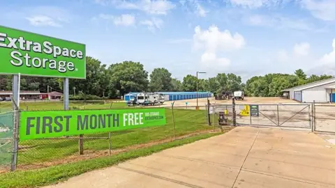 Extra Space Storage in Jacksonville, IL