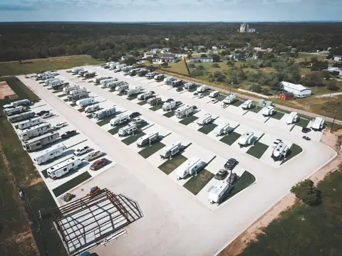 Hwy 71 RV Park and Storage in Cedar Creek, TX