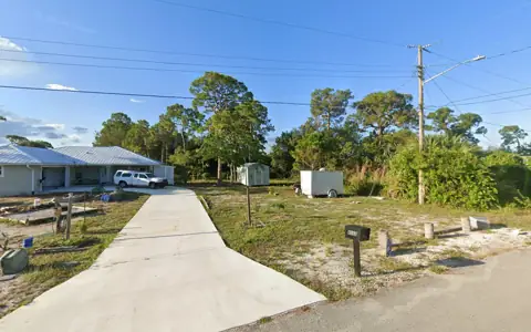 Closed photo 2